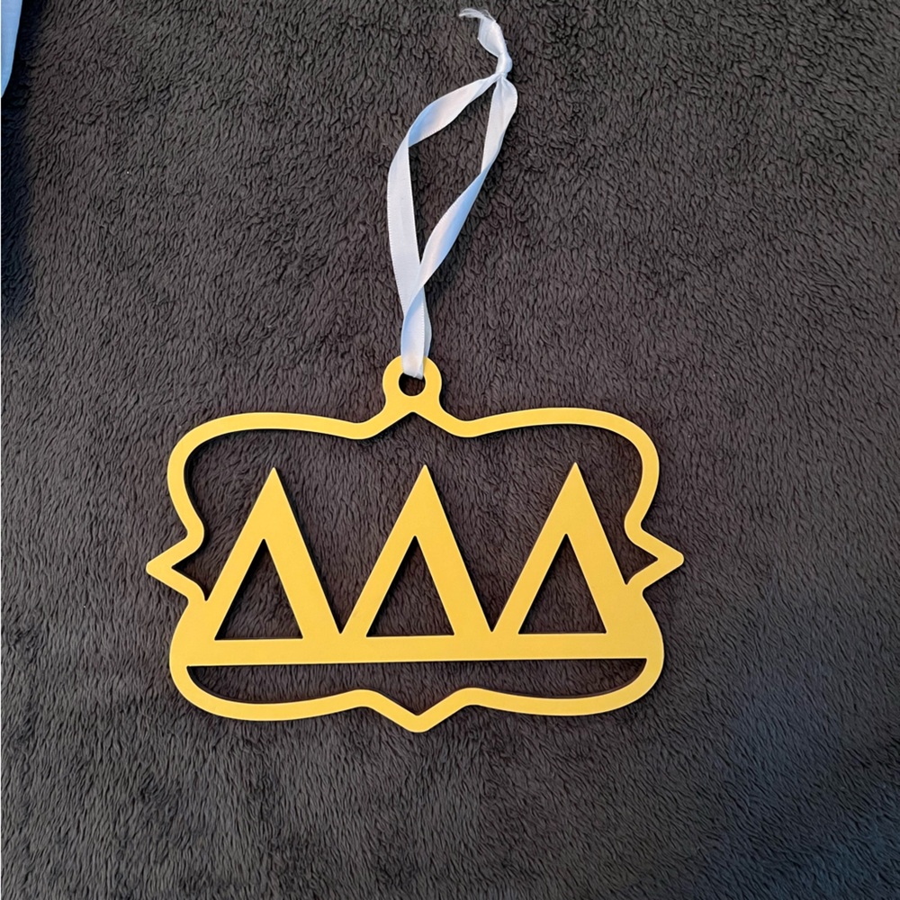 Tri Delta sign